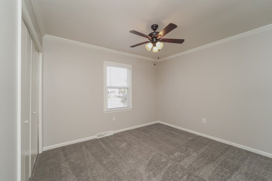 Building Photo - 7100 Falconwood Ct