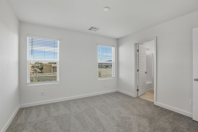 Building Photo - Brand New 2 Bedroom Townhome for Rent! Minutes from Nellis AFB!