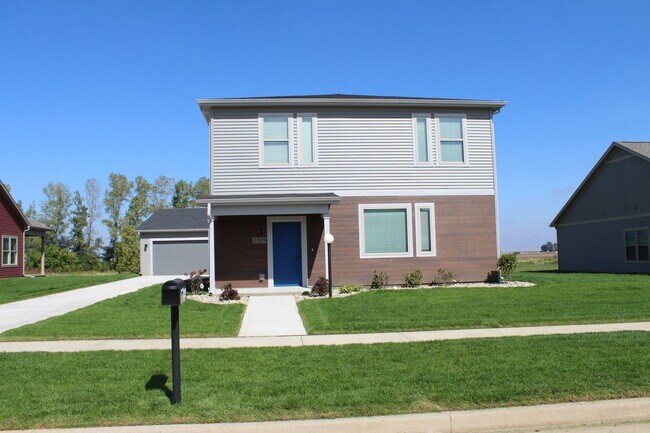 Building Photo - 2324 Lovie Ln