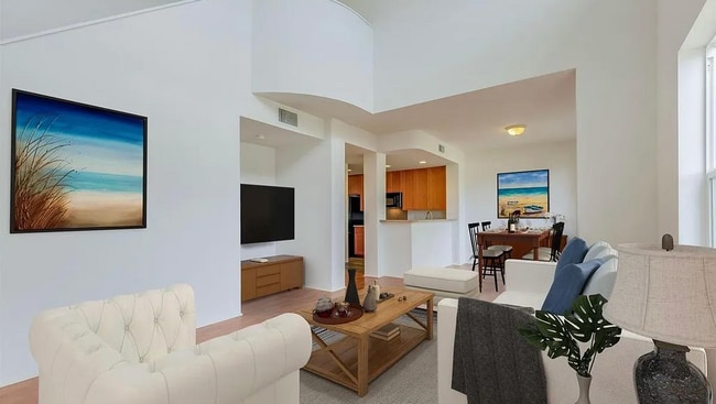 Building Photo - 520 Lunalilo Home Rd