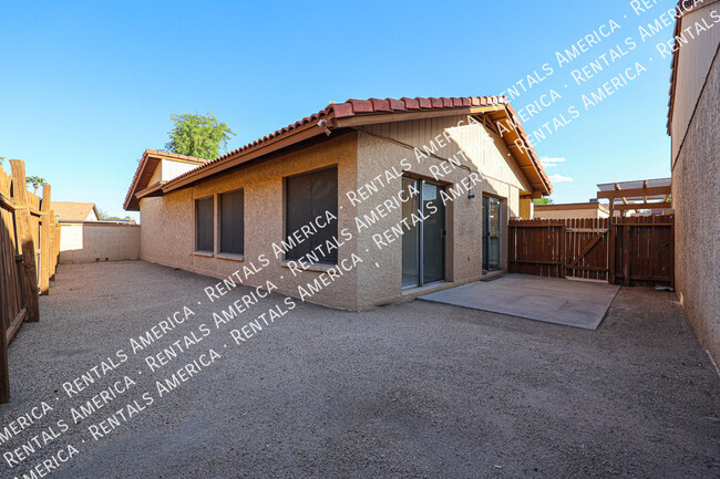 Building Photo - 14838 N 24th Dr