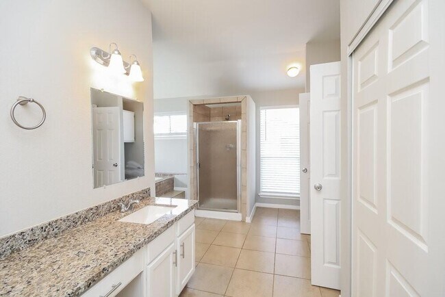 Building Photo - 1710 Whiteback Dr
