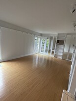 Building Photo - 1416 Stanford Dr