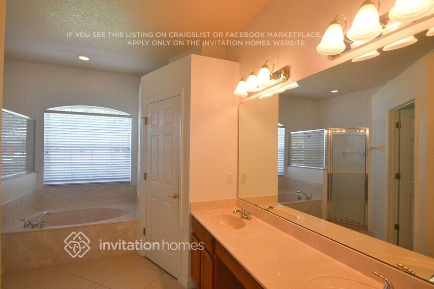 Building Photo - 3640 Liberty Hill Dr