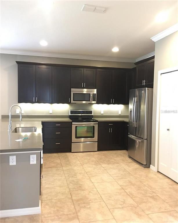 Building Photo - 11873 Verrazano Dr