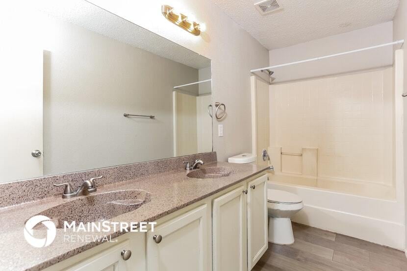 Building Photo - 3011 Clemente Dr