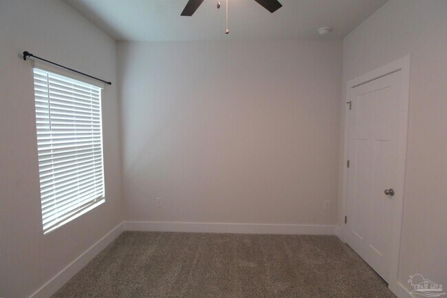 Building Photo - 3111 Silver Maple Dr