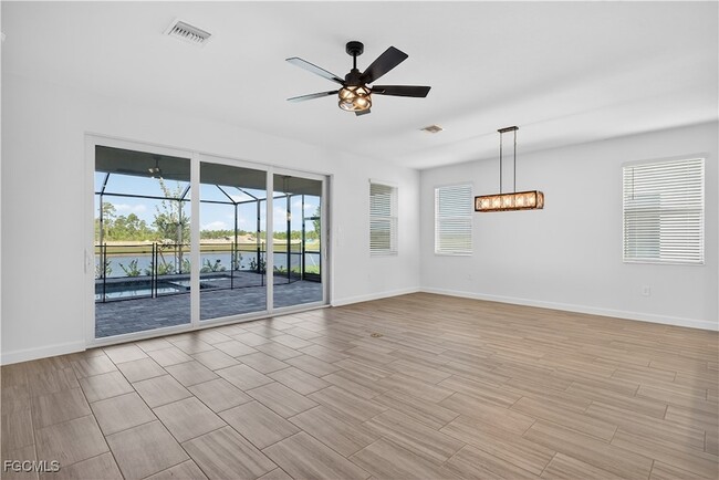 Building Photo - 15015 Bluewater Rd