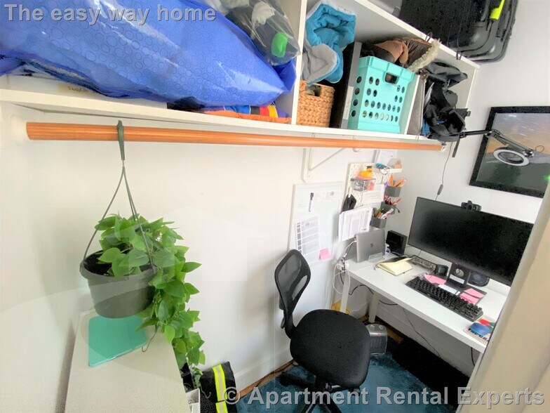 Building Photo - 187 Brookline St