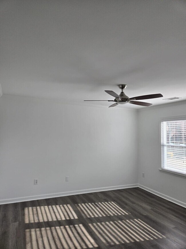 Building Photo - 965 Bass Ct N W