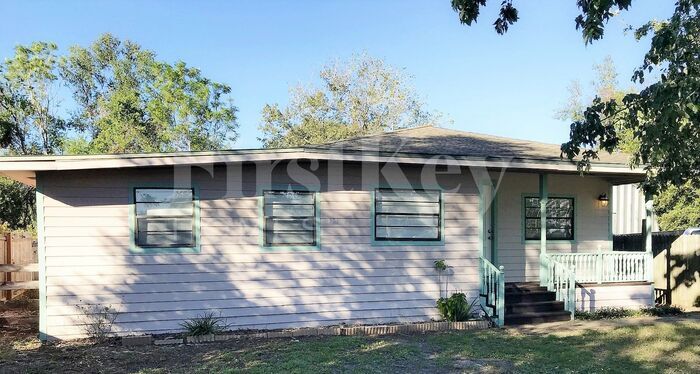 Primary Photo - 10070 Harris Ave