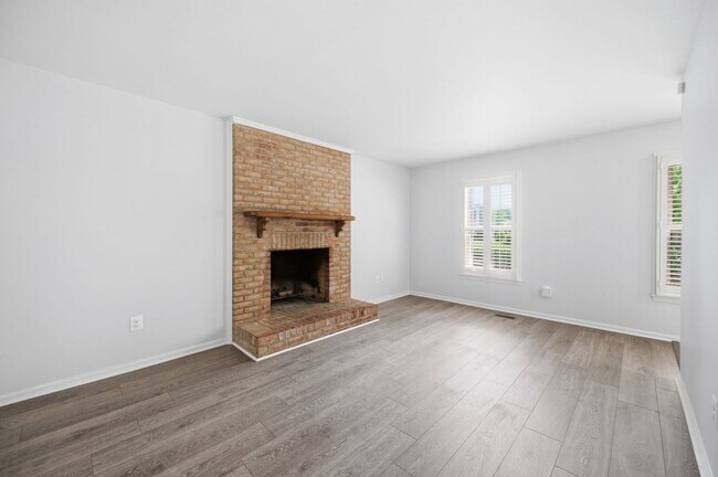 Building Photo - 10609 Oxford Ct