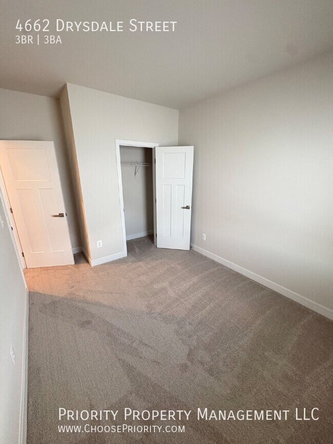 Building Photo - 4662 Drysdale St