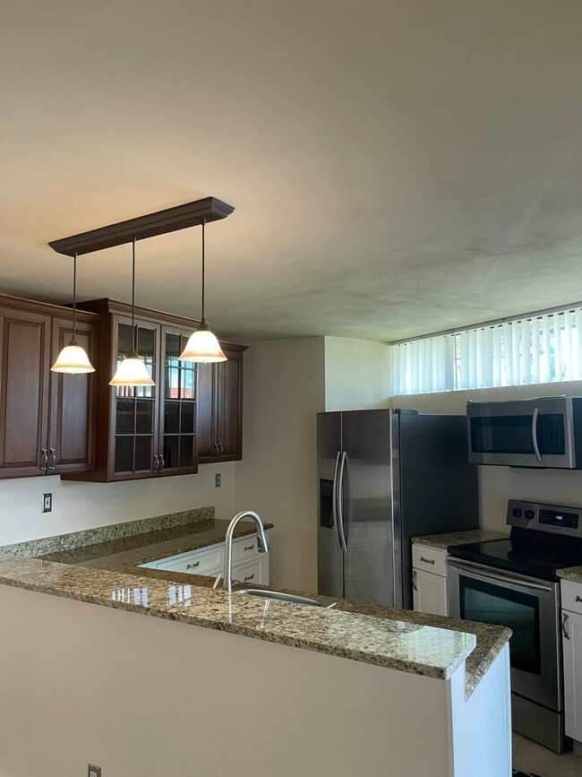 Building Photo - 22976 Oxford Pl