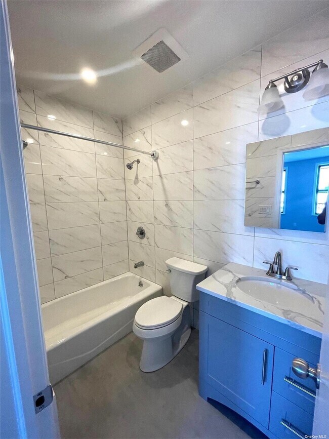 Building Photo - 2029 86th St