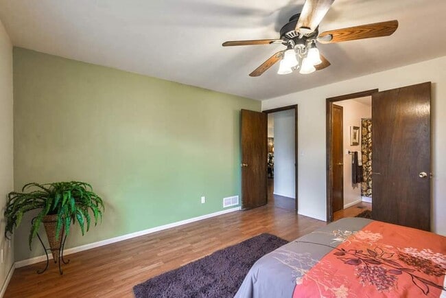 Building Photo - Beautiful 4 Bed, 2 Bath House in SW Fort Collins!