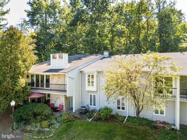 Building Photo - 257 W Chelsea Cir