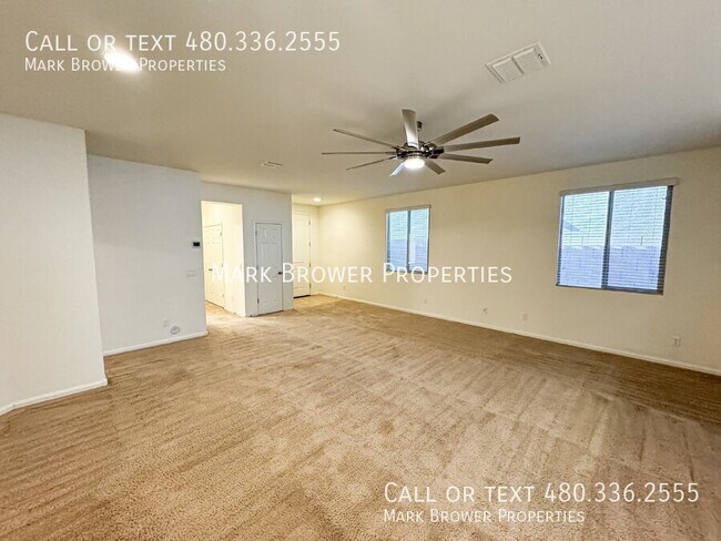 Building Photo - 27283 N 75th Dr