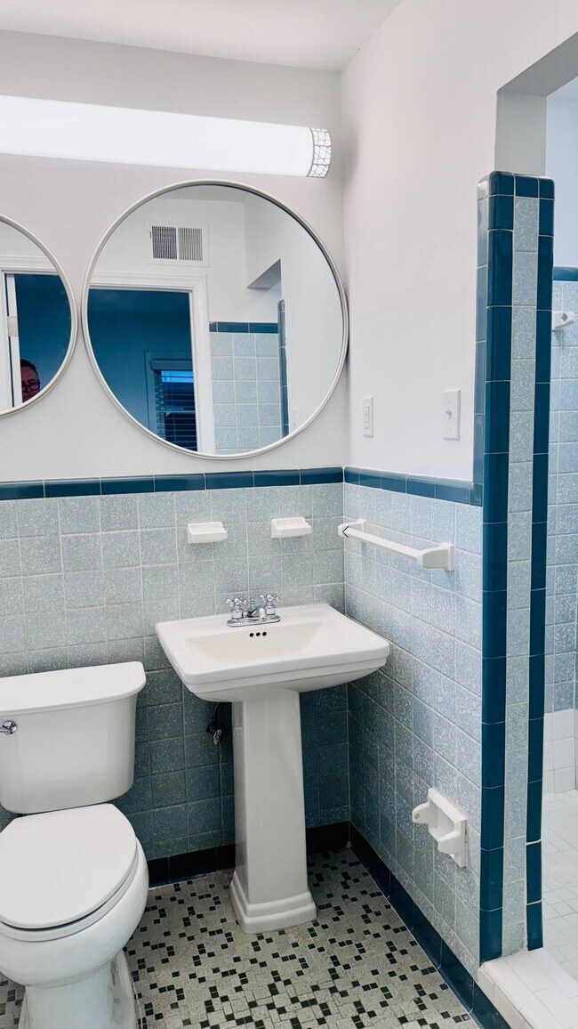 Building Photo - 7535 Parker Cir