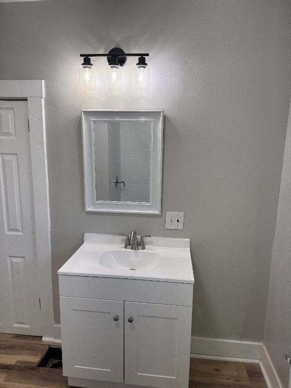 Building Photo - 208 W Brown Ave