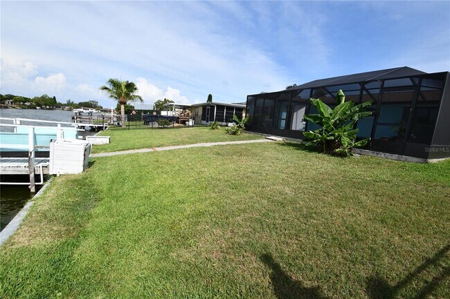 Building Photo - 3839 Star Island Dr