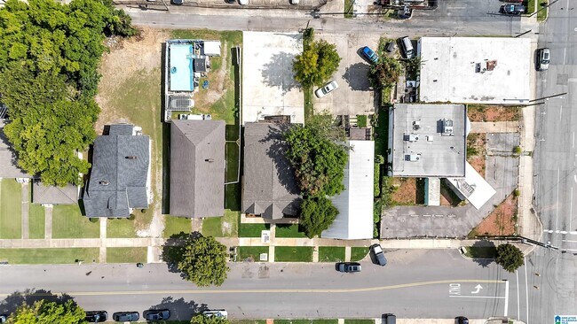 Building Photo - 4115 4th Ave S