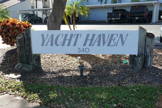 Building Photo - 340 Pinellas Bayway S