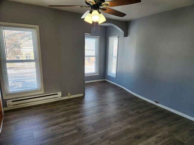 Building Photo - pp924