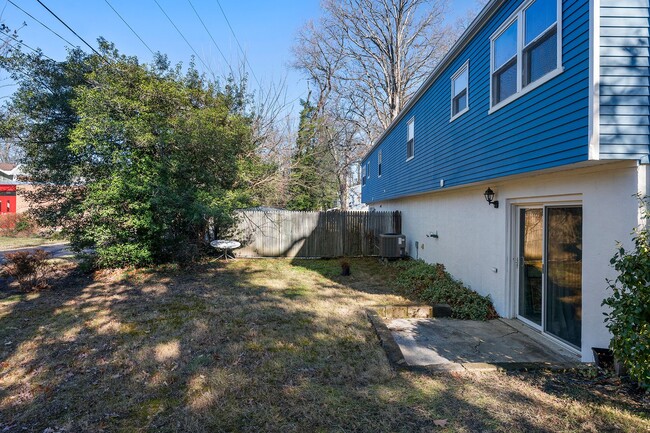 Building Photo - 3 Bedroom Oasis in Severna Park