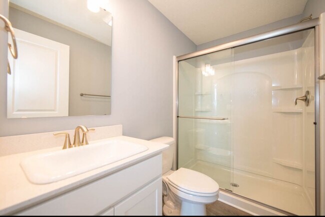 Building Photo - 5817 Flat Hill Dr