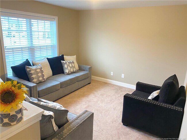 Building Photo - 28 Torrington Ridge