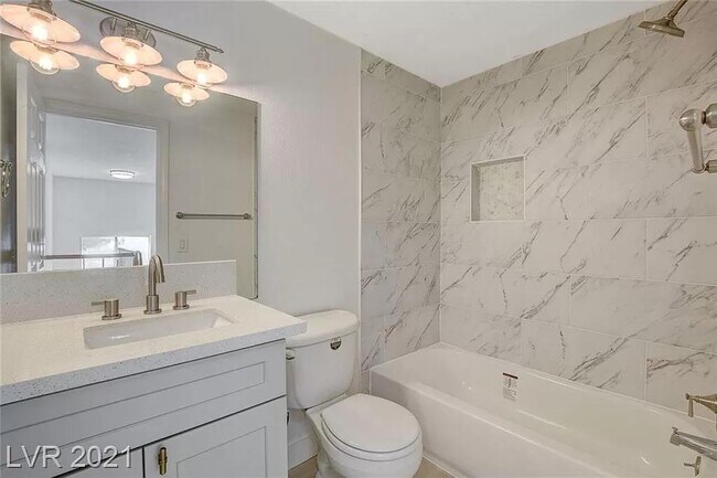 Building Photo - 3554 El Camino Rd