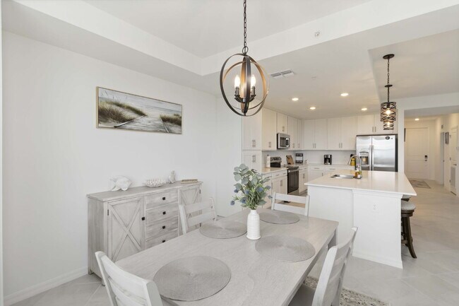 Building Photo - "Fully Furnished 2-Bed, 2-Bath Condo in Wellen Golf!"
