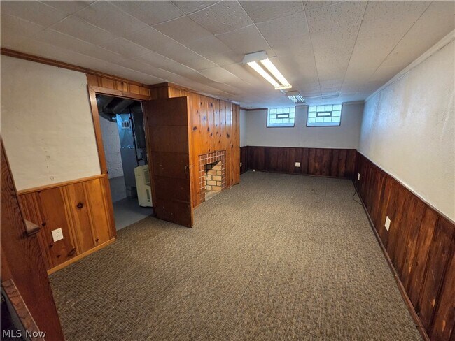 Building Photo - 994 Yellowstone Rd