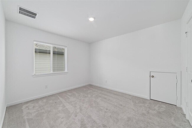 Building Photo - 21650 Lampeter River Ln
