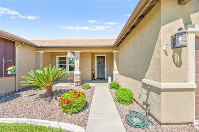 Building Photo - 4-Bed 2-Ba  Single-Story in Menifee – $3,400/mo