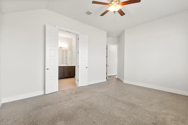 Building Photo - 122 Patrick Herndon Dr