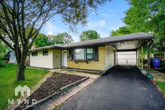 Building Photo - 4957 Betsy Dr