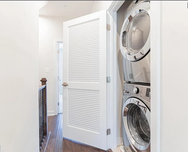 Building Photo - 6215 Herald St