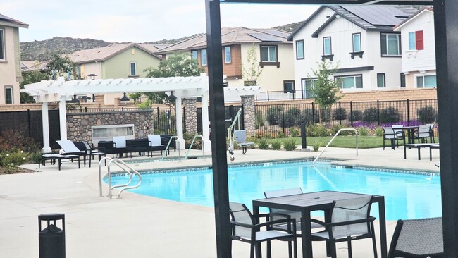 Building Photo - Rockport Ranch Beautiful Brand New Lennar ...
