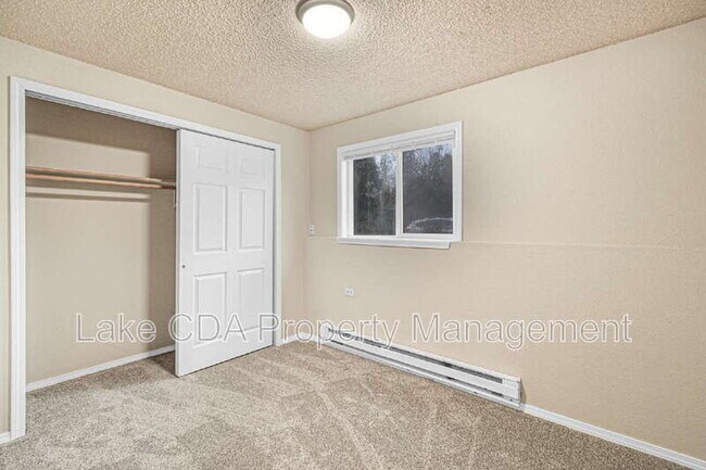 Building Photo - 908 N 2nd St