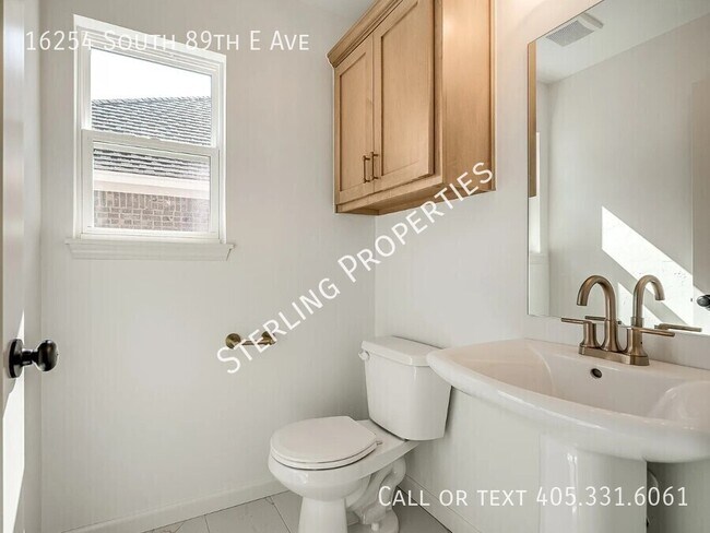 Building Photo - 16254 S 89th E Ave