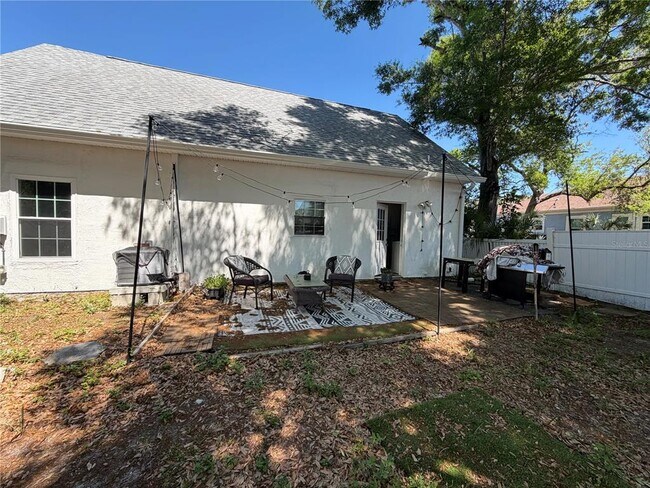 Building Photo - 2516 3rd Ave S