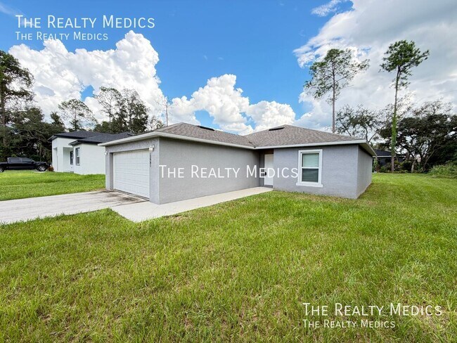 Building Photo - 13981 SW 27 Ct Rd