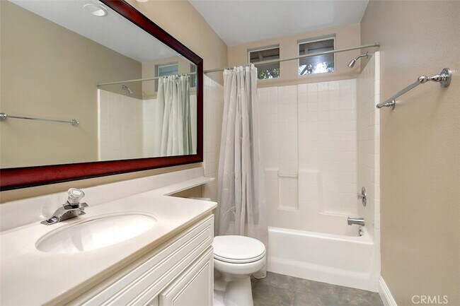 Building Photo - 123 Valley View Terrace