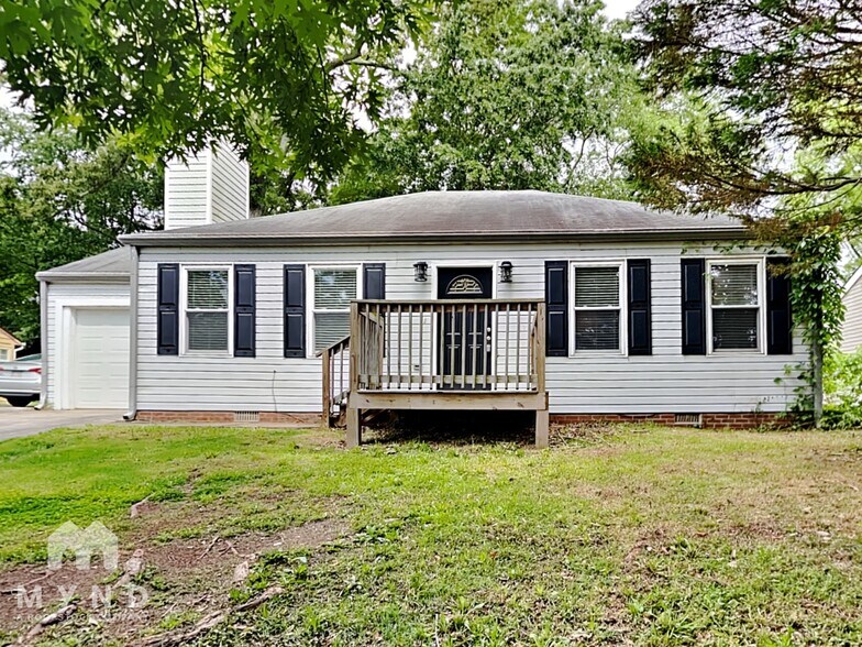 Primary Photo - 134 Mayflower Cir