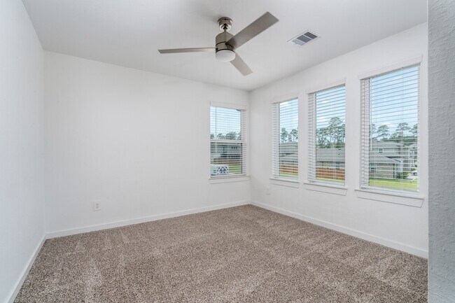Building Photo - 13344 Bear Creek Ct