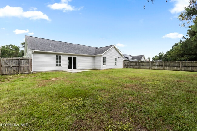 Building Photo - 216 Jasmine Ln