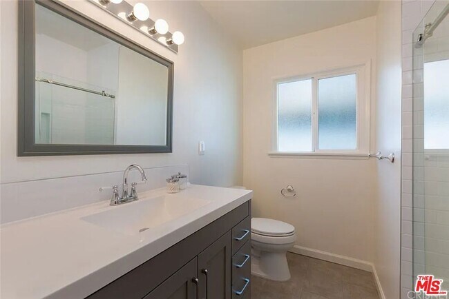 Building Photo - 5849 Goodland Ave