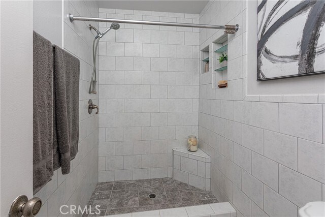 Building Photo - 7727 Vía Capri